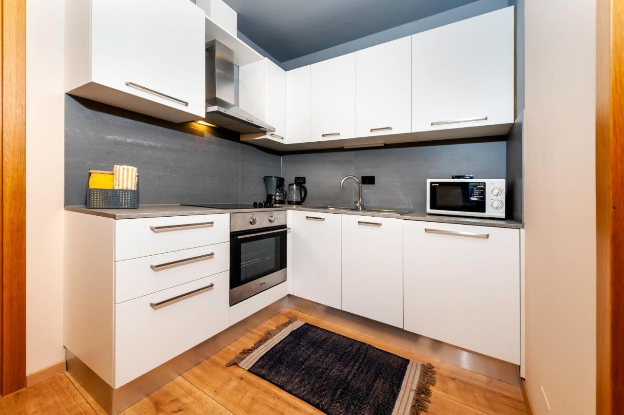 Room And Apartments Antea โรวีน ภายนอก รูปภาพ