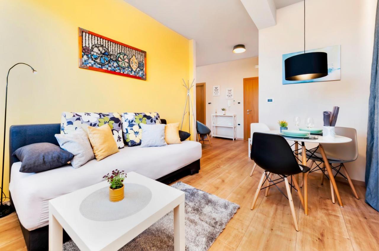 Room And Apartments Antea โรวีน ภายนอก รูปภาพ