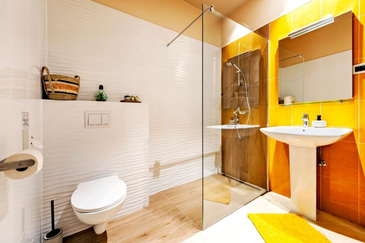 Room And Apartments Antea โรวีน ภายนอก รูปภาพ