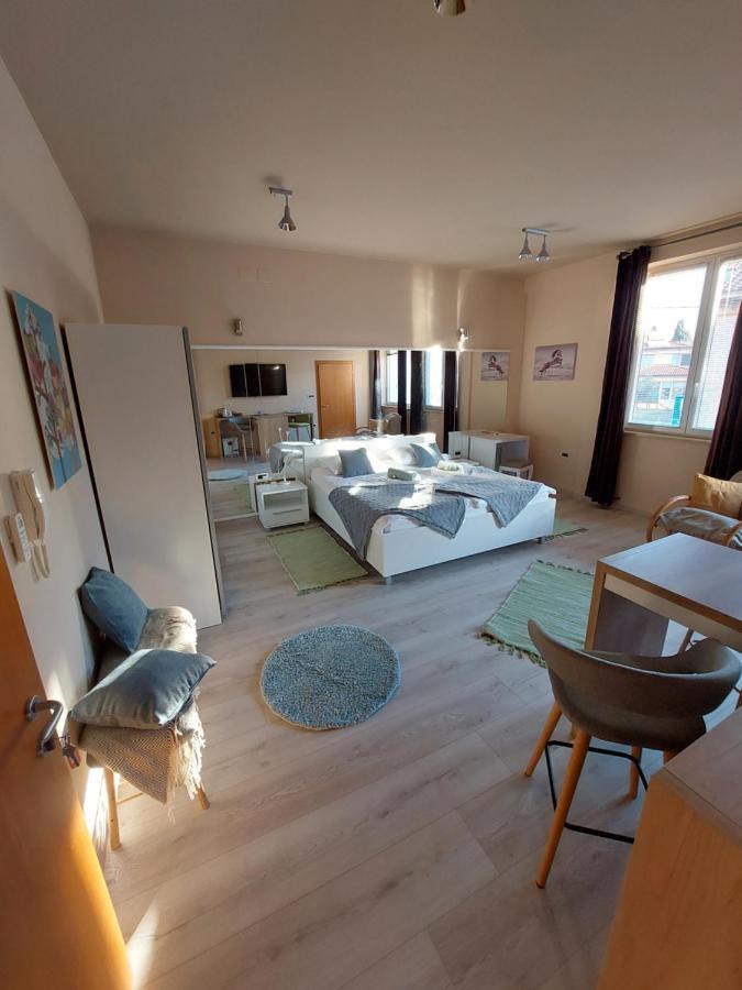 Room And Apartments Antea โรวีน ภายนอก รูปภาพ