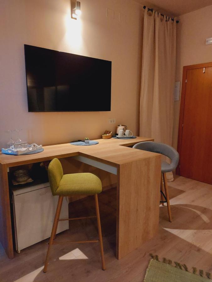 Room And Apartments Antea โรวีน ภายนอก รูปภาพ