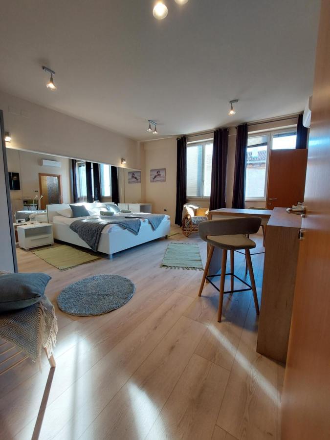 Room And Apartments Antea โรวีน ภายนอก รูปภาพ