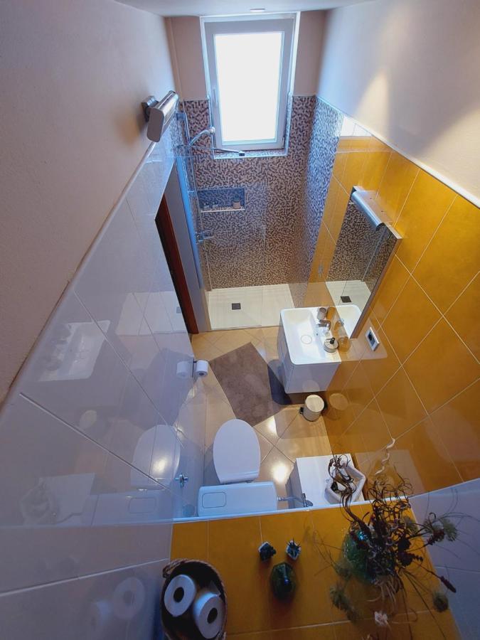 Room And Apartments Antea โรวีน ภายนอก รูปภาพ